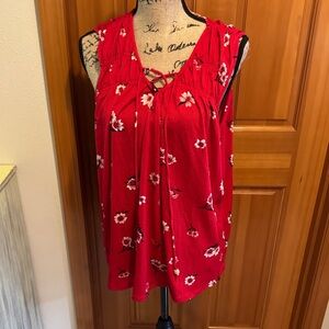 Maurices SZ 2 Red Floral Sleeveless Blouse with wood bead on string detail